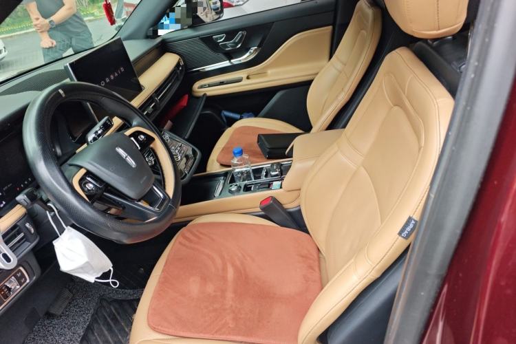 Used Lincoln Corsair 2021 2.0T Two-Wheel-Drive Luxury Edition Left Front Seat