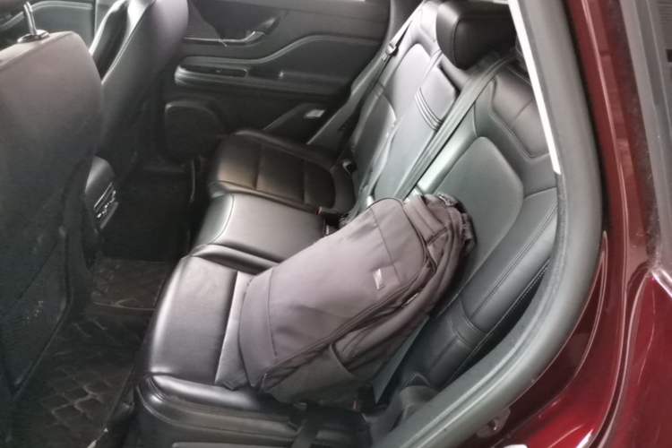 Used Lincoln Corsair 2021 2.0T Two-Wheel Drive Deluxe Edition Left Rear Seat