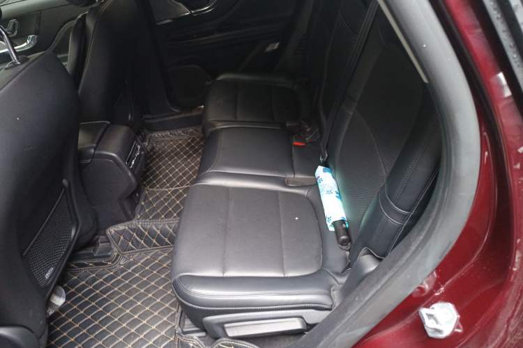 Used Lincoln Corsair 2021 2.0T Two-Wheel Drive Deluxe Edition Left Rear Seat