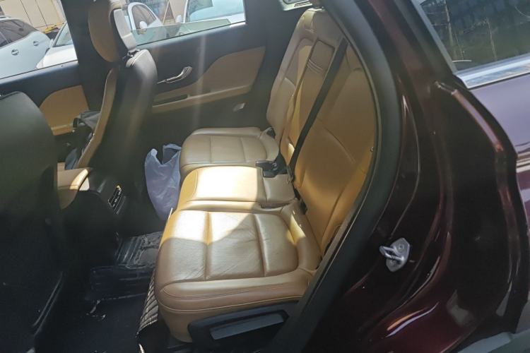 Used Lincoln Corsair 2021 2.0T Two-Wheel-Drive Luxury Edition Left Rear Seat