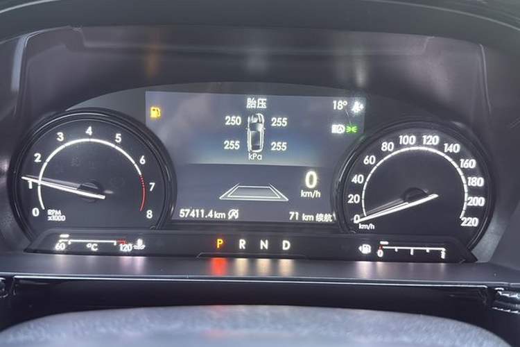 Used Lincoln Corsair 2021 2.0T Two-Wheel-Drive Luxury Edition Odometer Close Up