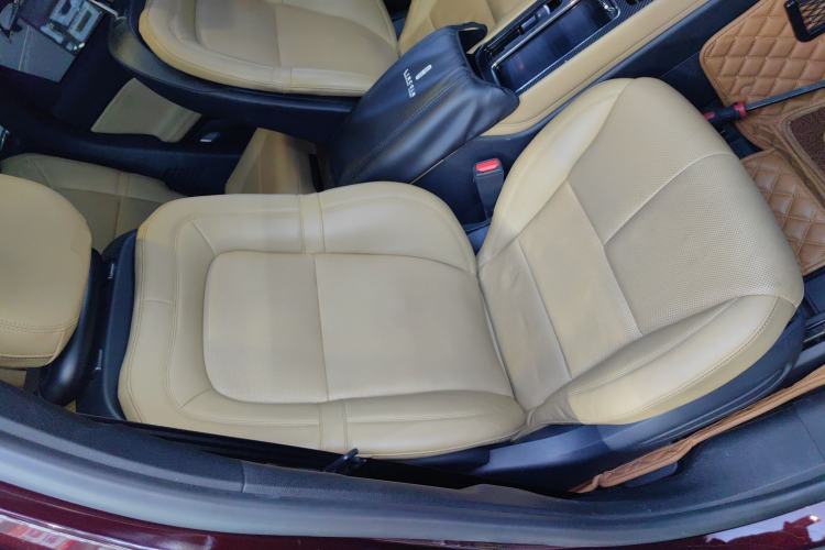 Used Lincoln Corsair 2021 2.0T Two-Wheel-Drive Luxury Edition Right Front Seat
