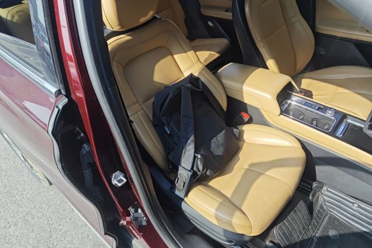 Used Lincoln Corsair 2021 2.0T Two-Wheel-Drive Luxury Edition Right Front Seat