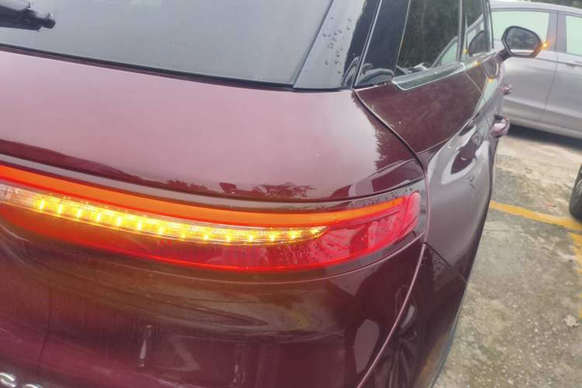 Used Lincoln Corsair 2021 2.0T Two-Wheel Drive Deluxe Edition Right Rear Taillight
