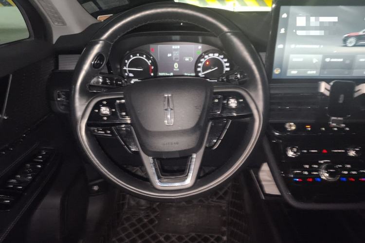 Used Lincoln Corsair 2021 2.0T Two-Wheel Drive Deluxe Edition Steering Wheel