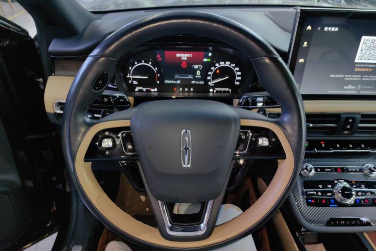 Used Lincoln Corsair 2021 2.0T Two-Wheel-Drive Luxury Edition Steering Wheel