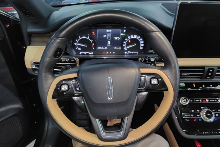 Used Lincoln Corsair 2021 2.0T Two-Wheel-Drive Luxury Edition Steering Wheel