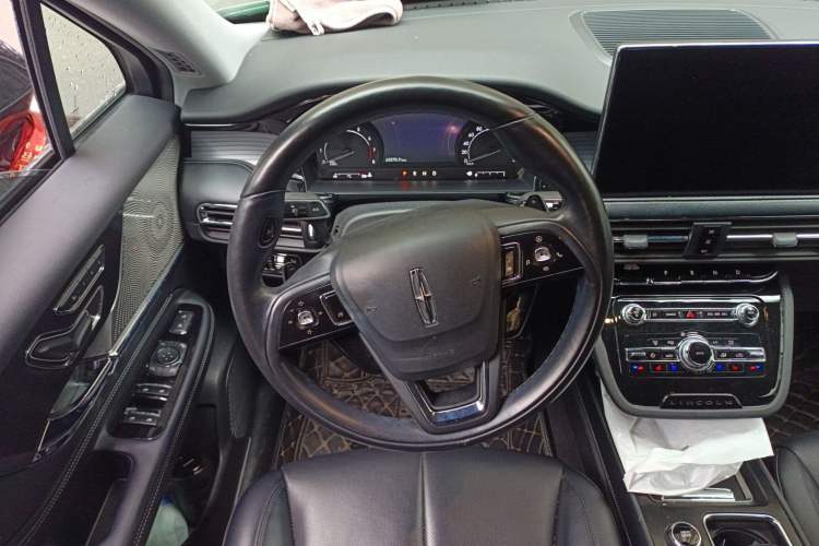 Used Lincoln Corsair 2021 2.0T Two-Wheel Drive Deluxe Edition Steering Wheel