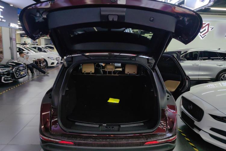 Used Lincoln Corsair 2021 2.0T Two-Wheel-Drive Luxury Edition Trunk