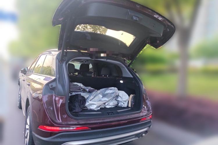 Used Lincoln Corsair 2021 2.0T Two-Wheel Drive Deluxe Edition Trunk