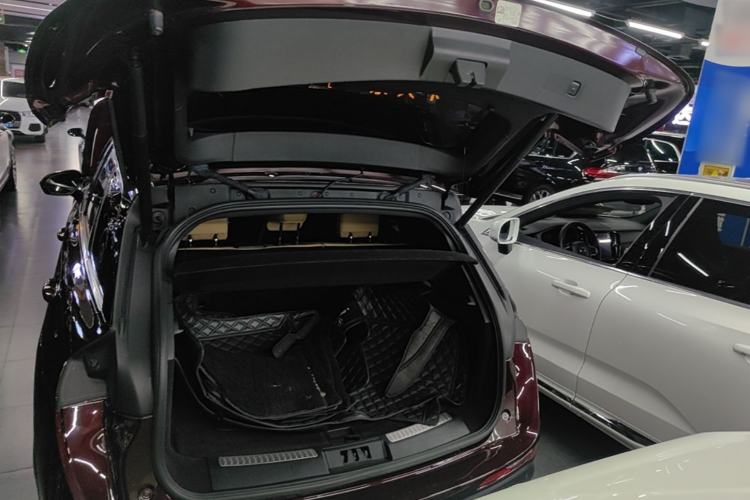 Used Lincoln Corsair 2021 2.0T Two-Wheel-Drive Luxury Edition Trunk
