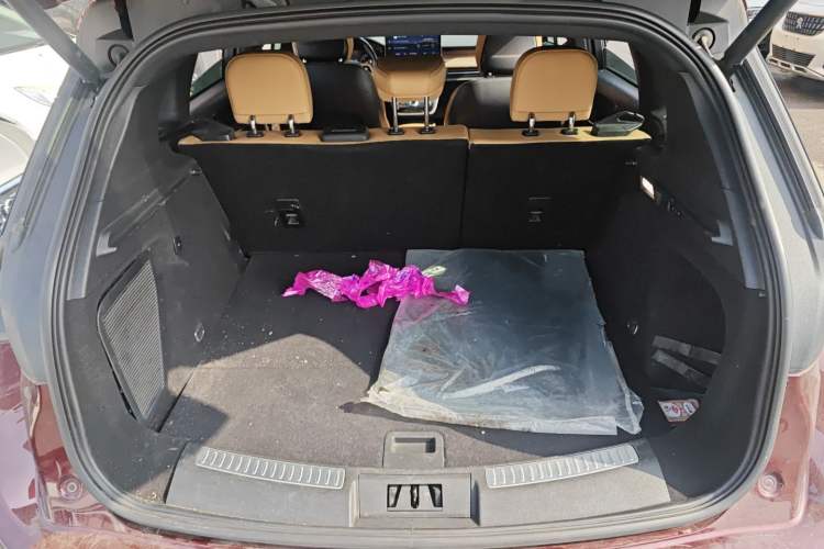 Used Lincoln Corsair 2021 2.0T Two-Wheel-Drive Luxury Edition Trunk