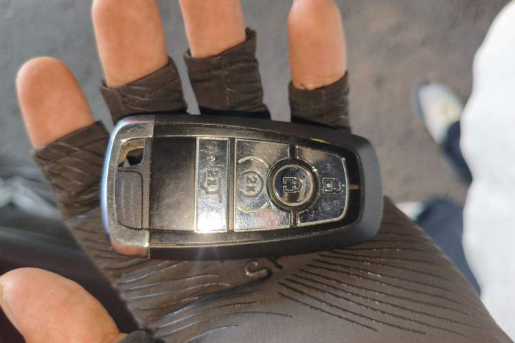 Used Lincoln Corsair 2021 2.0T Two-Wheel-Drive Luxury Edition Vehicle Key