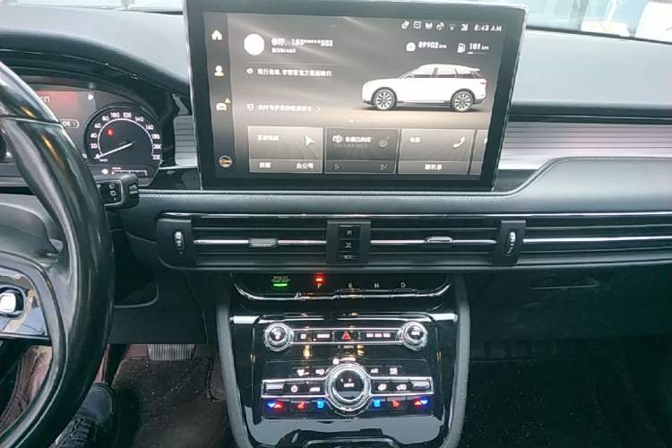 Used Lincoln Corsair 2021 2.0T Two-Wheel Drive Deluxe Edition Audio And AC Panel