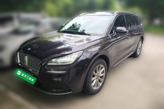 Lincoln Corsair 2021 2.0T Two-Wheel Drive Deluxe Edition с пробегом