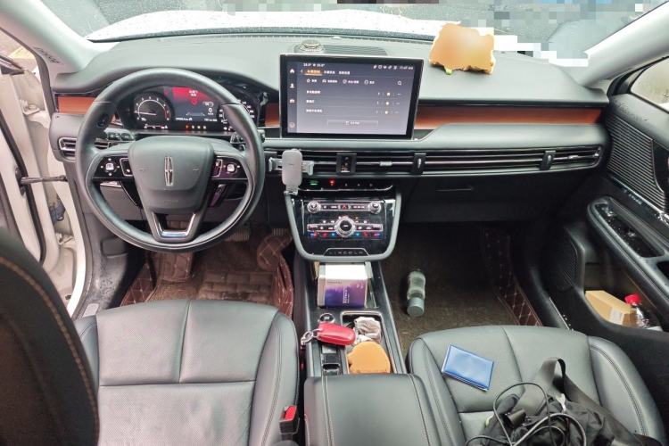 Used Lincoln Corsair 2021 2.0T Two-Wheel-Drive Luxury Edition Center Console