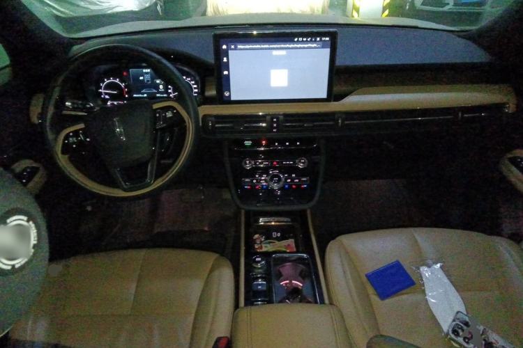 Used Lincoln Corsair 2021 2.0T Two-Wheel-Drive Luxury Edition Center Console