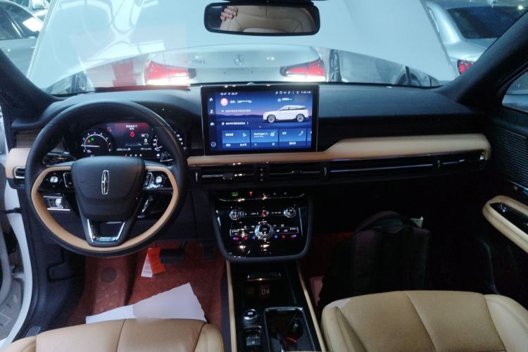 Used Lincoln Corsair 2021 2.0T Two-Wheel-Drive Luxury Edition Center Console