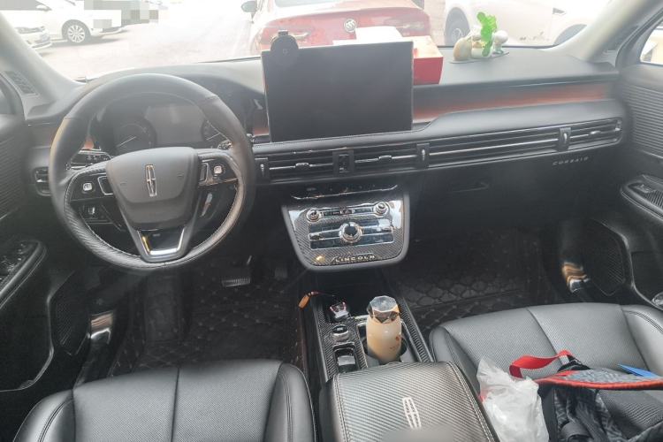 Used Lincoln Corsair 2021 2.0T Two-Wheel-Drive Luxury Edition Center Console