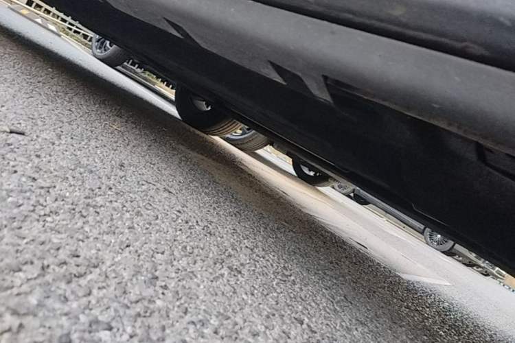 Used Lincoln Corsair 2021 2.0T Two-Wheel-Drive Luxury Edition Chassis Front Right