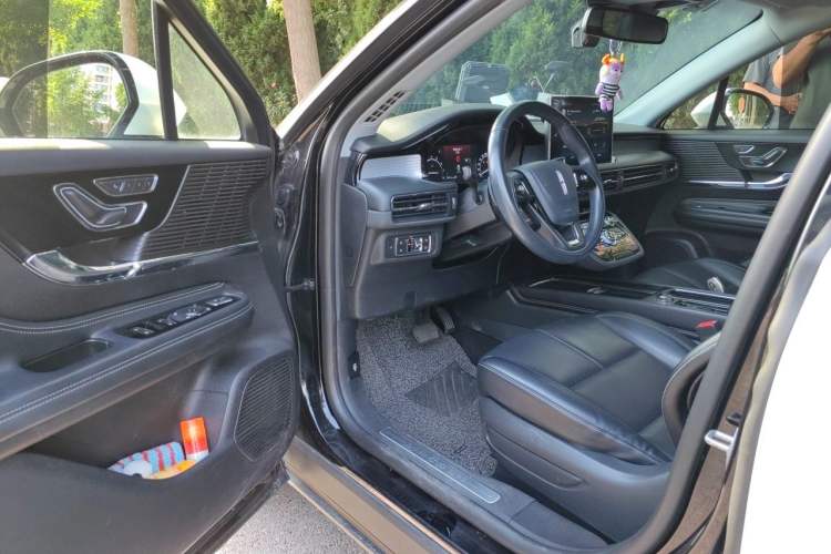 Used Lincoln Corsair 2021 2.0T Two-Wheel Drive Deluxe Edition Driver Seat