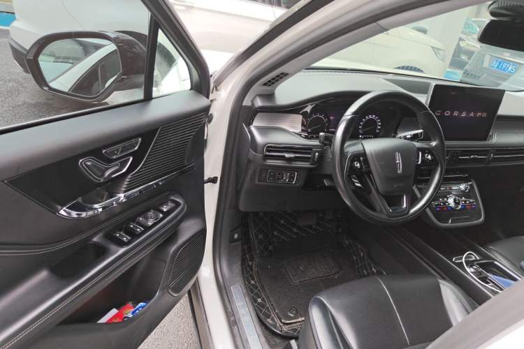 Used Lincoln Corsair 2021 2.0T Two-Wheel Drive Deluxe Edition Driver Seat