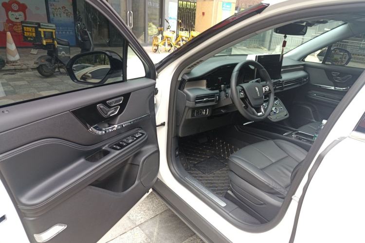 Used Lincoln Corsair 2021 2.0T Two-Wheel-Drive Luxury Edition Driver Seat