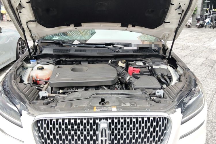 Used Lincoln Corsair 2021 2.0T Two-Wheel-Drive Luxury Edition Engine Bay