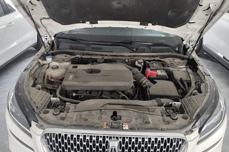 Used Lincoln Corsair 2021 2.0T Two-Wheel Drive Deluxe Edition Engine Bay