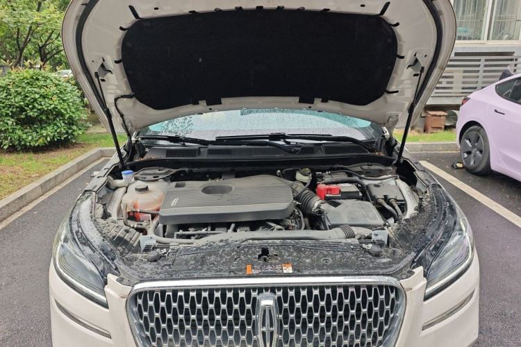 Used Lincoln Corsair 2021 2.0T Two-Wheel-Drive Luxury Edition Engine Bay