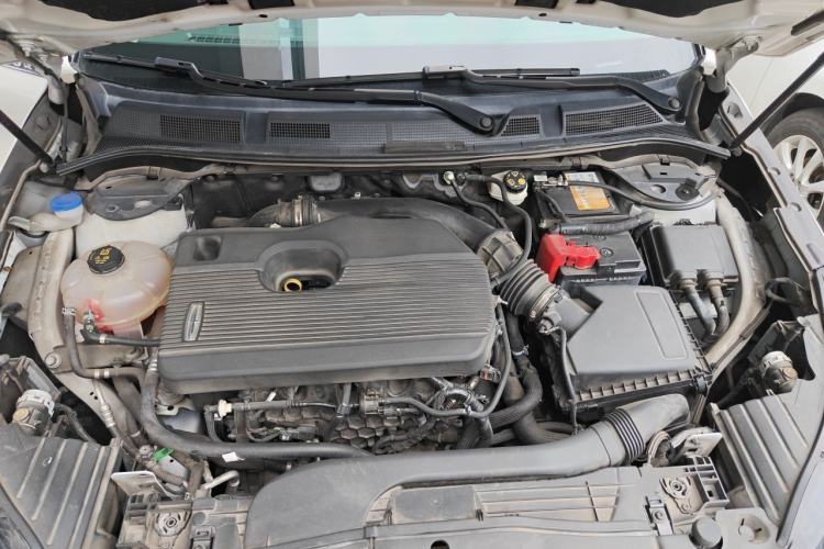 Used Lincoln Corsair 2021 2.0T Two-Wheel Drive Deluxe Edition Engine Bay