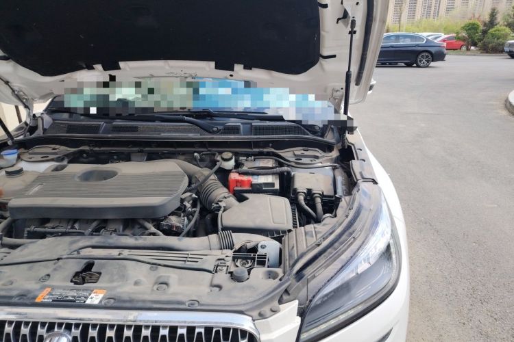 Used Lincoln Corsair 2021 2.0T Two-Wheel Drive Deluxe Edition Engine Bay Left