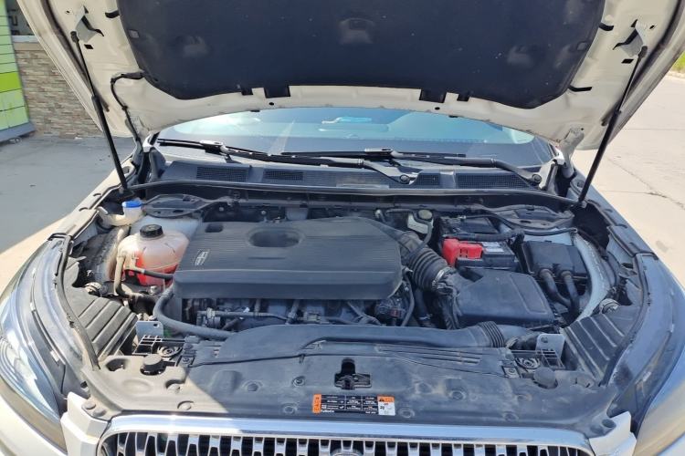 Used Lincoln Corsair 2021 2.0T Two-Wheel Drive Deluxe Edition Engine Bay