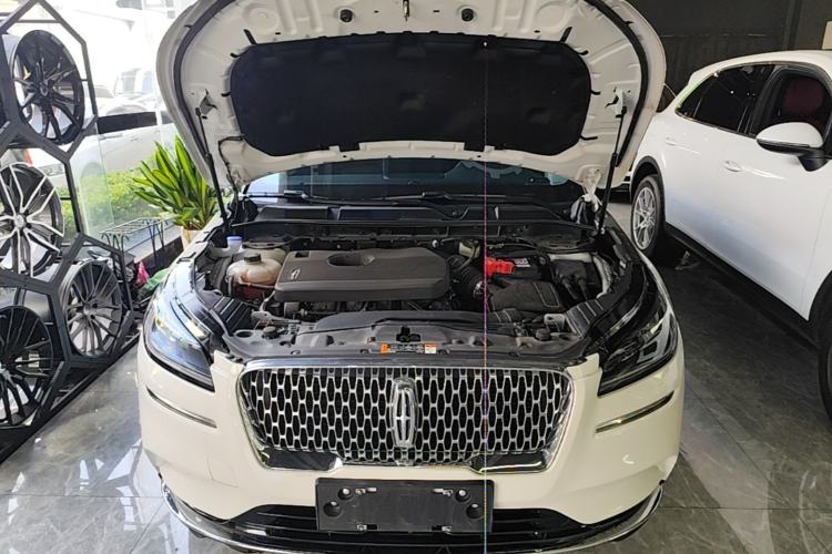 Used Lincoln Corsair 2021 2.0T Two-Wheel Drive Deluxe Edition Engine Bay