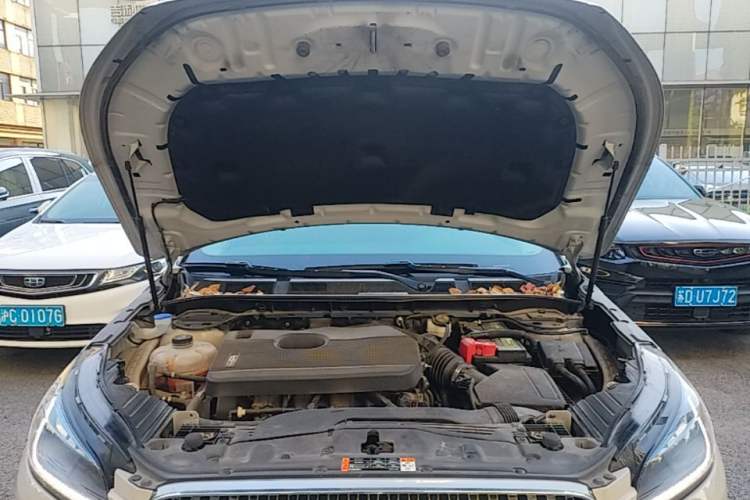 Used Lincoln Corsair 2021 2.0T Two-Wheel-Drive Luxury Edition Engine Bay