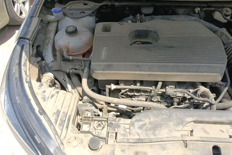 Used Lincoln Corsair 2021 2.0T Two-Wheel Drive Deluxe Edition Engine Bay Right
