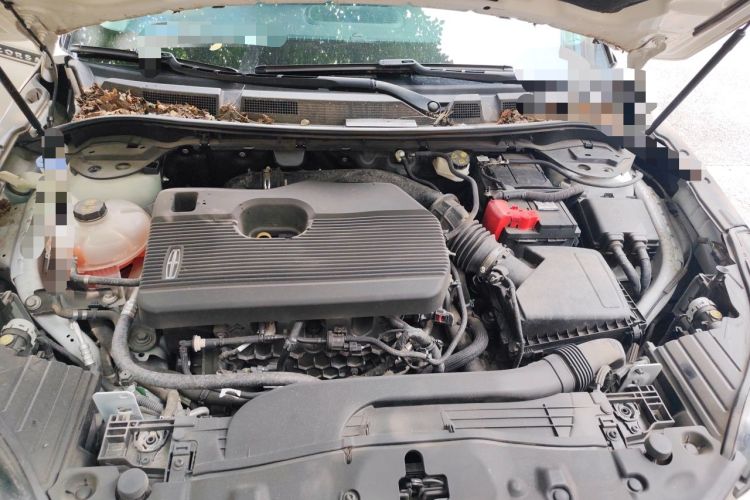 Used Lincoln Corsair 2021 2.0T Two-Wheel Drive Deluxe Edition Engine Bay