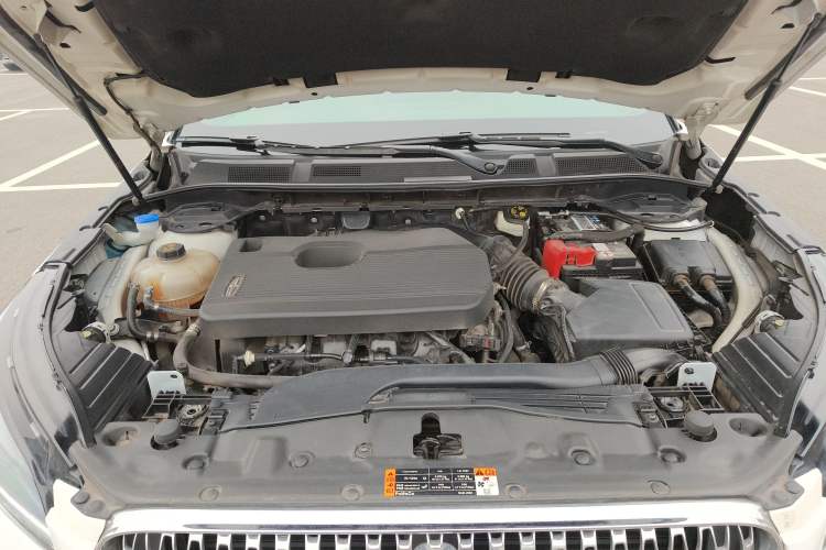 Used Lincoln Corsair 2021 2.0T Four-Wheel Drive Luxury Edition Engine Bay