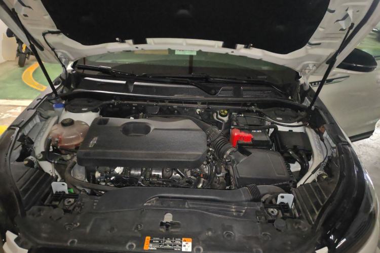 Used Lincoln Corsair 2021 2.0T Two-Wheel-Drive Luxury Edition Engine Bay