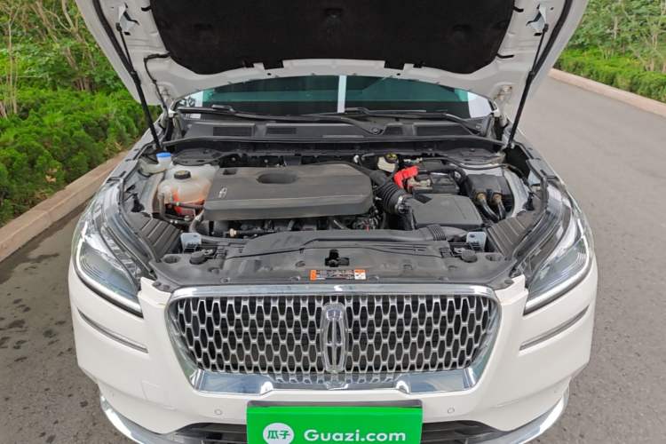 Used Lincoln Corsair 2021 2.0T Two-Wheel-Drive Luxury Edition Engine Bay