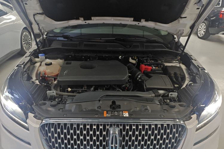 Used Lincoln Corsair 2021 2.0T Two-Wheel Drive Deluxe Edition Engine Bay