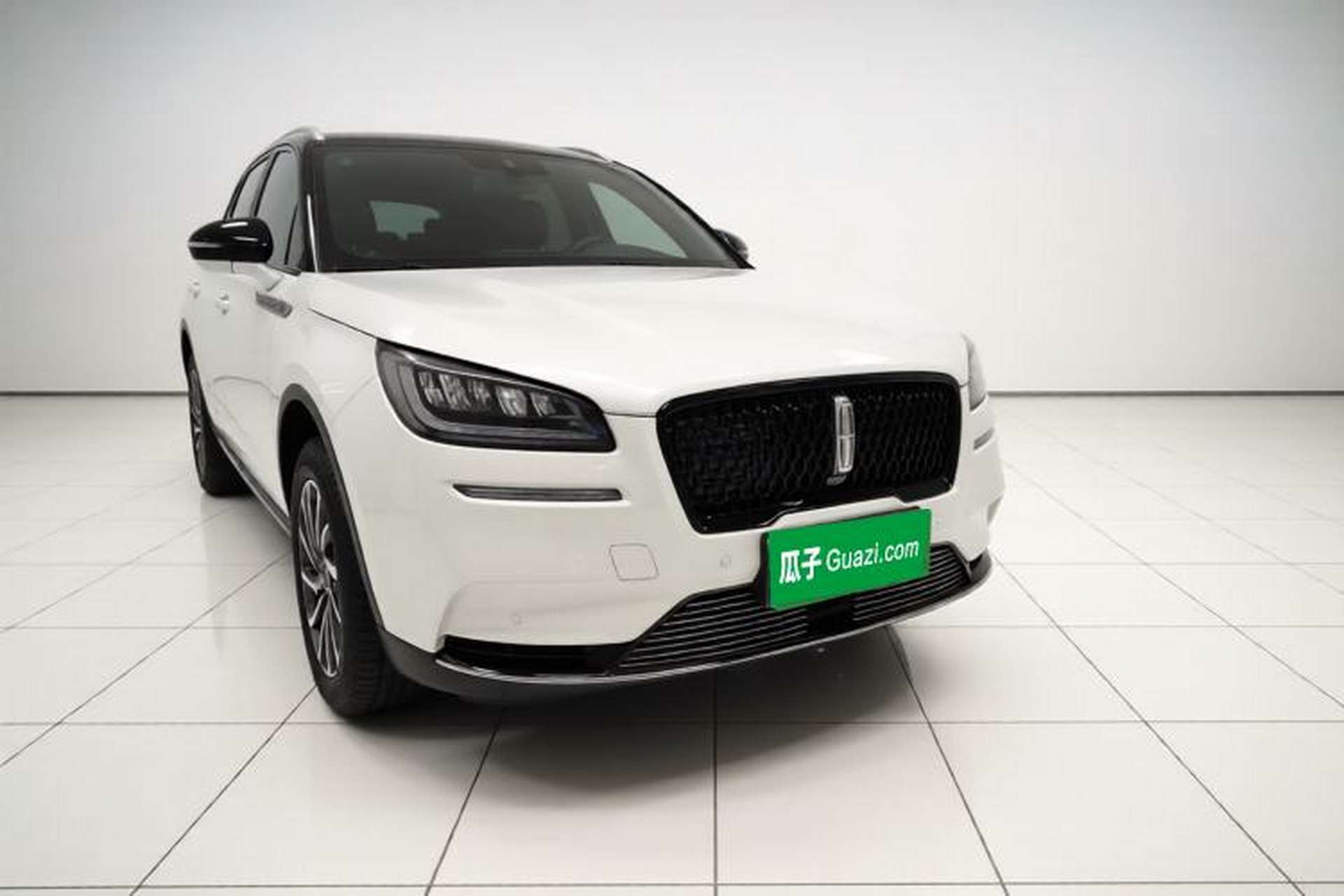 Used Lincoln Corsair 2021 2.0T Two-Wheel-Drive Luxury Edition Exterior 2