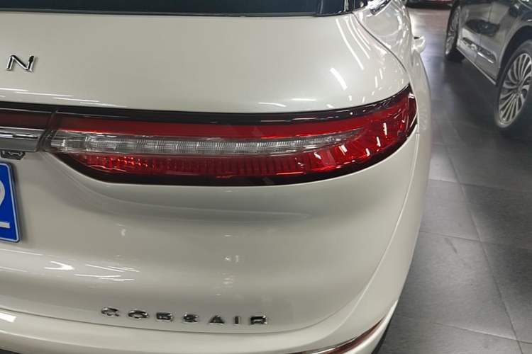 Used Lincoln Corsair 2021 2.0T Two-Wheel Drive Deluxe Edition Exterior 3