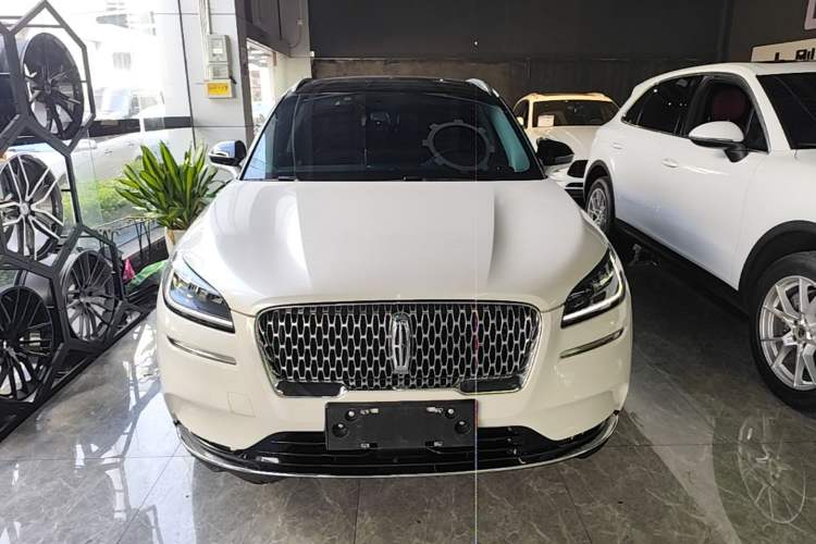 Used Lincoln Corsair 2021 2.0T Two-Wheel Drive Deluxe Edition Front