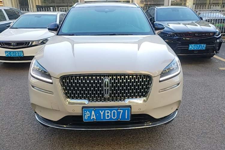 Used Lincoln Corsair 2021 2.0T Two-Wheel-Drive Luxury Edition Front