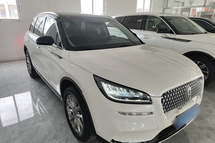 Used Lincoln Corsair 2021 2.0T Two-Wheel Drive Deluxe Edition Front Right 45 Deg