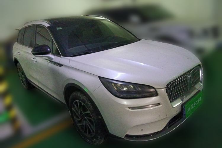 Used Lincoln Corsair 2021 2.0T Two-Wheel-Drive Luxury Edition Front Right 45 Deg