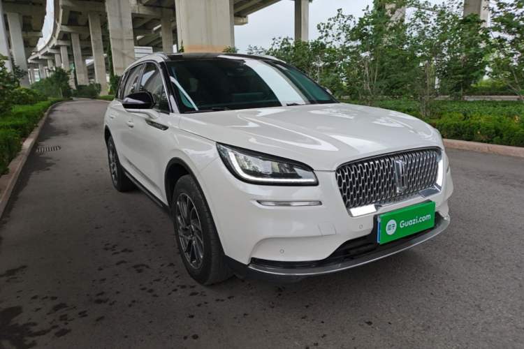 Used Lincoln Corsair 2021 2.0T Two-Wheel-Drive Luxury Edition Front Right 45 Deg