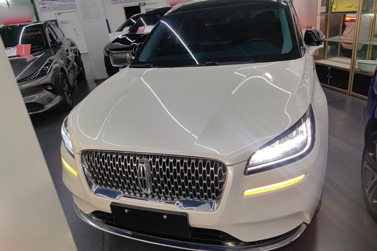 Used Lincoln Corsair 2021 2.0T Two-Wheel Drive Deluxe Edition Front