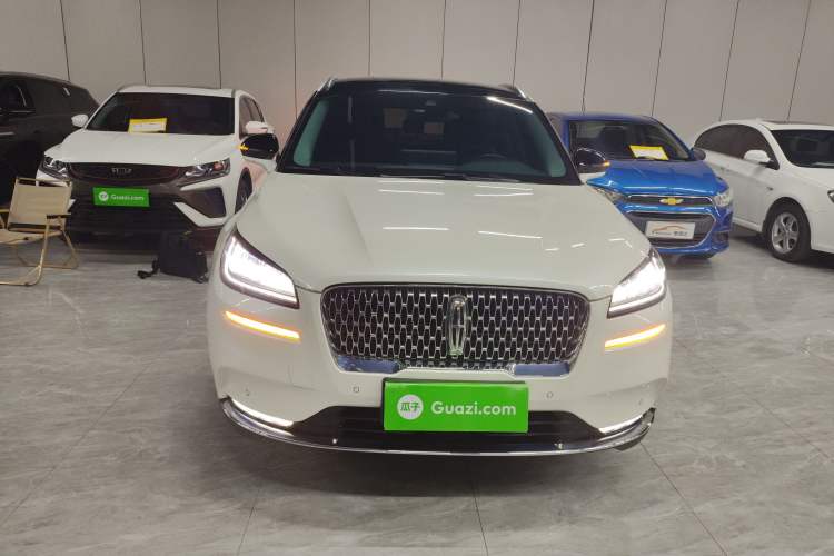 Used Lincoln Corsair 2021 2.0T Two-Wheel-Drive Luxury Edition Front